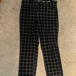 Old Navy Black and White Windowpane Capris
